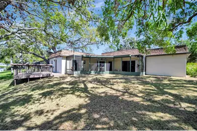 3428 Mineola Drive, Sarasota, FL 34239 - Photo 29