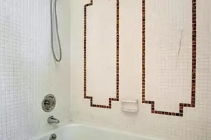 3428 Mineola Dr, Sarasota, FL 34239 - Photo 17