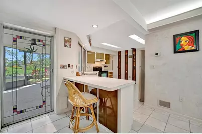 3428 Mineola Drive, Sarasota, FL 34239 - Photo 7