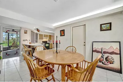 3428 Mineola Drive, Sarasota, FL 34239 - Photo 11