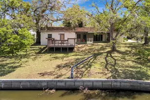 3428 Mineola Dr, Sarasota, FL 34239 - Photo 25