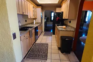 322 Buena Vista Ave, Sarasota, FL 34243 - Photo 9