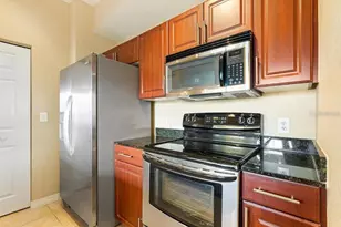 1064 N Tamiami Trl, Sarasota, FL 34236 - Photo 15