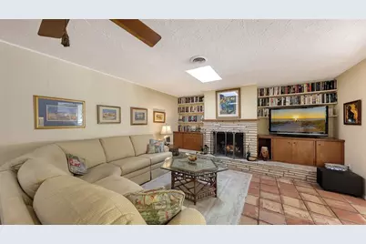 1672 Shoreland Drive, Sarasota, FL 34239 - Photo 15