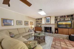 1672 Shoreland Dr, Sarasota, FL 34239 - Photo 15