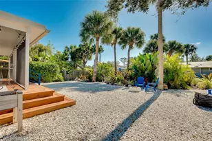 223 Palmetto Rd W, Nokomis, FL 34275 - Photo 67