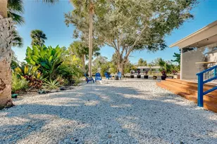 223 Palmetto Rd W, Nokomis, FL 34275 - Photo 69