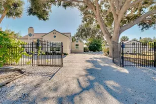 223 Palmetto Rd W, Nokomis, FL 34275 - Photo 79