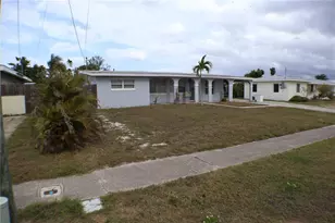 731 Conreid Dr NE, Port Charlotte, FL 33952 - Photo 17