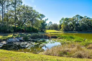 12734 Shimmering Oak Cir, Venice, FL 34293 - Photo 7
