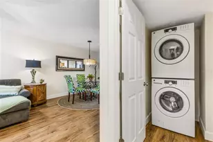 1657 Brookhouse Cir, Sarasota, FL 34231 - Photo 23