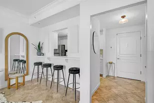 750 N Tamiami Trl, Sarasota, FL 34236 - Photo 9