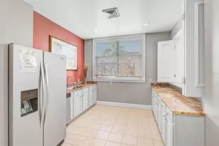 750 N Tamiami Trl, Sarasota, FL 34236 - Photo 33