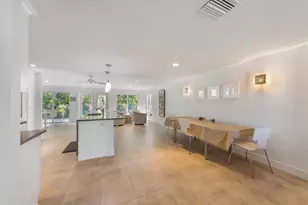 413 Poinsettia Rd, Anna Maria, FL 34216 - Photo 7