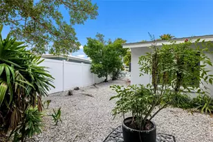 413 Poinsettia Rd, Anna Maria, FL 34216 - Photo 33