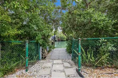 413 Poinsettia Road, Anna Maria, FL 34216 - Photo 35