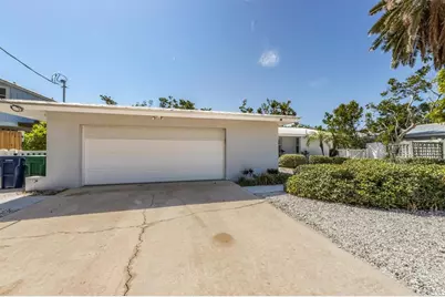 413 Poinsettia Road, Anna Maria, FL 34216 - Photo 3