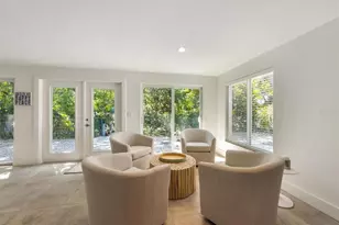 413 Poinsettia Rd, Anna Maria, FL 34216 - Photo 13