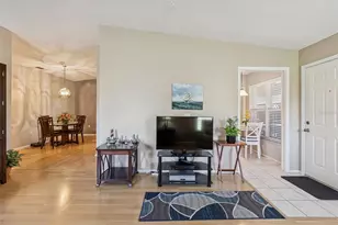 2911 74th St W, Bradenton, FL 34209 - Photo 5