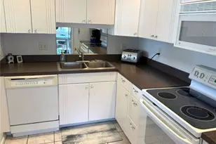 390 301 Blvd W, Bradenton, FL 34205 - Photo 13