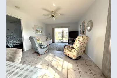 390 301 Boulevard W #12A, Bradenton, FL 34205 - Photo 7