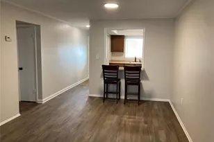 3774 Lake Bayshore Dr, Bradenton, FL 34205 - Photo 5