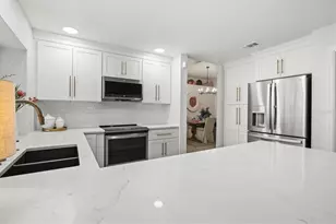 4706 Dundee Dr, Bradenton, FL 34210 - Photo 15