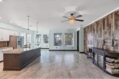 3914 Sunshine Pine Avenue, Bradenton, FL 34203 - Photo 7