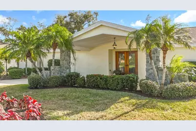 3870 Torrey Pines Boulevard, Sarasota, FL 34238 - Photo 3
