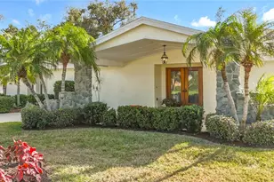 3870 Torrey Pines Blvd, Sarasota, FL 34238 - Photo 3