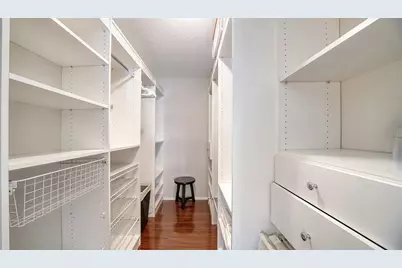 800 Benjamin Franklin Drive #202, Sarasota, FL 34236 - Photo 21