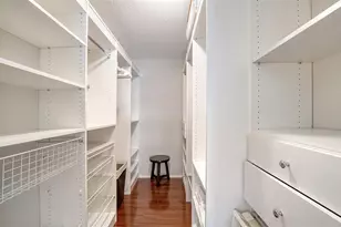 800 Benjamin Franklin Dr, Sarasota, FL 34236 - Photo 21