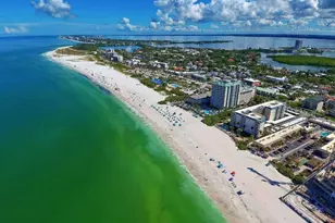 800 Benjamin Franklin Dr, Sarasota, FL 34236 - Photo 39