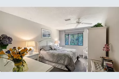 1648 Stickney Point Road #1648-202, Sarasota, FL 34231 - Photo 13