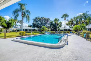 4101 Center Gate Blvd, Sarasota, FL 34233 - Photo 37