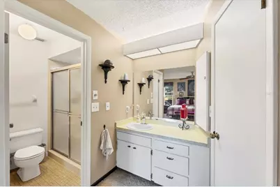 4101 Center Gate Boulevard #1, Sarasota, FL 34233 - Photo 19