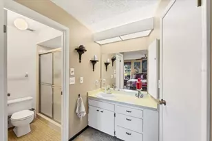 4101 Center Gate Blvd, Sarasota, FL 34233 - Photo 19