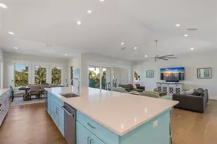 50 N Shore Dr, Anna Maria, FL 34216 - Photo 15