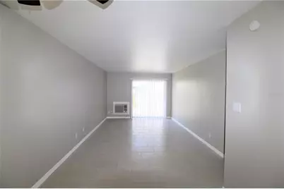 3001 Bee Ridge Road #219, Sarasota, FL 34239 - Photo 5