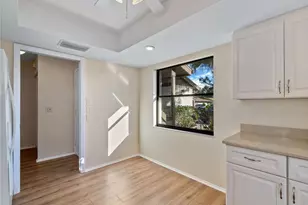 365 Oak Hill Way, Sarasota, FL 34232 - Photo 9