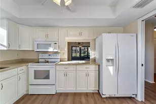 365 Oak Hill Way, Sarasota, FL 34232 - Photo 5