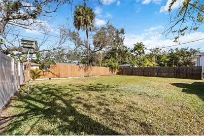 1915 3rd Avenue E, Bradenton, FL 34208 - Photo 31