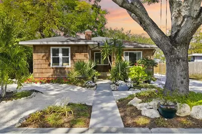 2502 15th Avenue W, Bradenton, FL 34205 - Photo 1