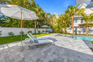 414 79th St, Holmes Beach, FL 34217 - Photo 11