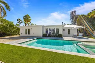 414 79th St, Holmes Beach, FL 34217 - Photo 7