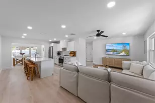 414 79th St, Holmes Beach, FL 34217 - Photo 17