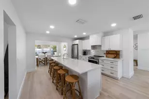 414 79th St, Holmes Beach, FL 34217 - Photo 19