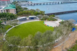 204 3rd St W, Bradenton, FL 34205 - Photo 27