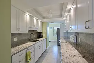 204 3rd St W, Bradenton, FL 34205 - Photo 9