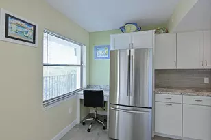 204 3rd St W, Bradenton, FL 34205 - Photo 13